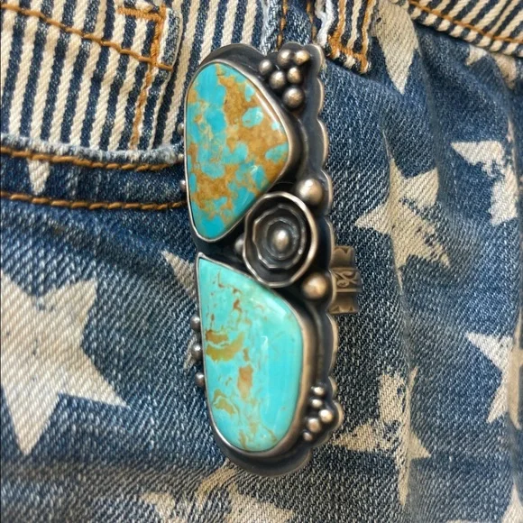Mercury Orchard  vintage one of a kind Turquoise Silver Statement Ring - Picture 5 of 11